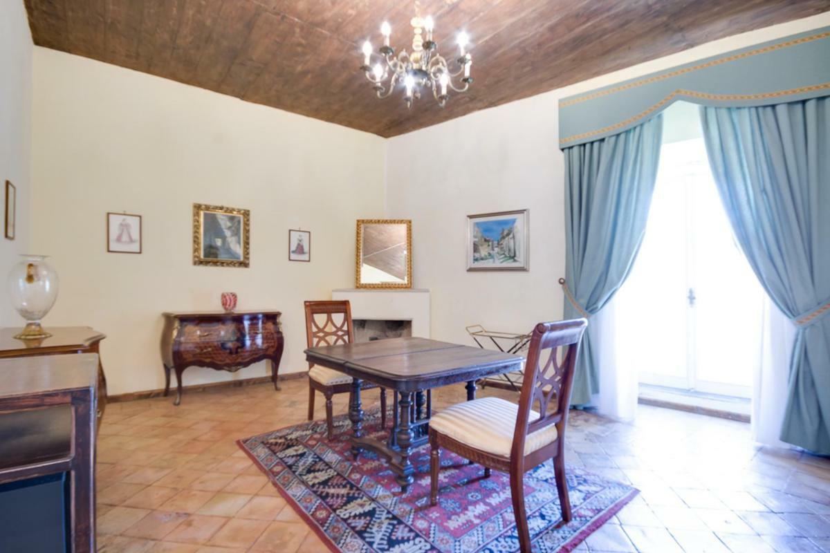 Castello Di Caccuri Suites 外观 照片