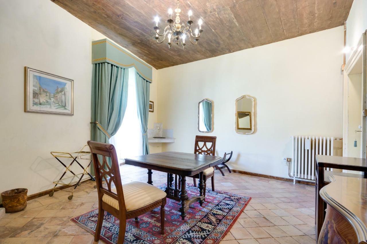 Castello Di Caccuri Suites 外观 照片