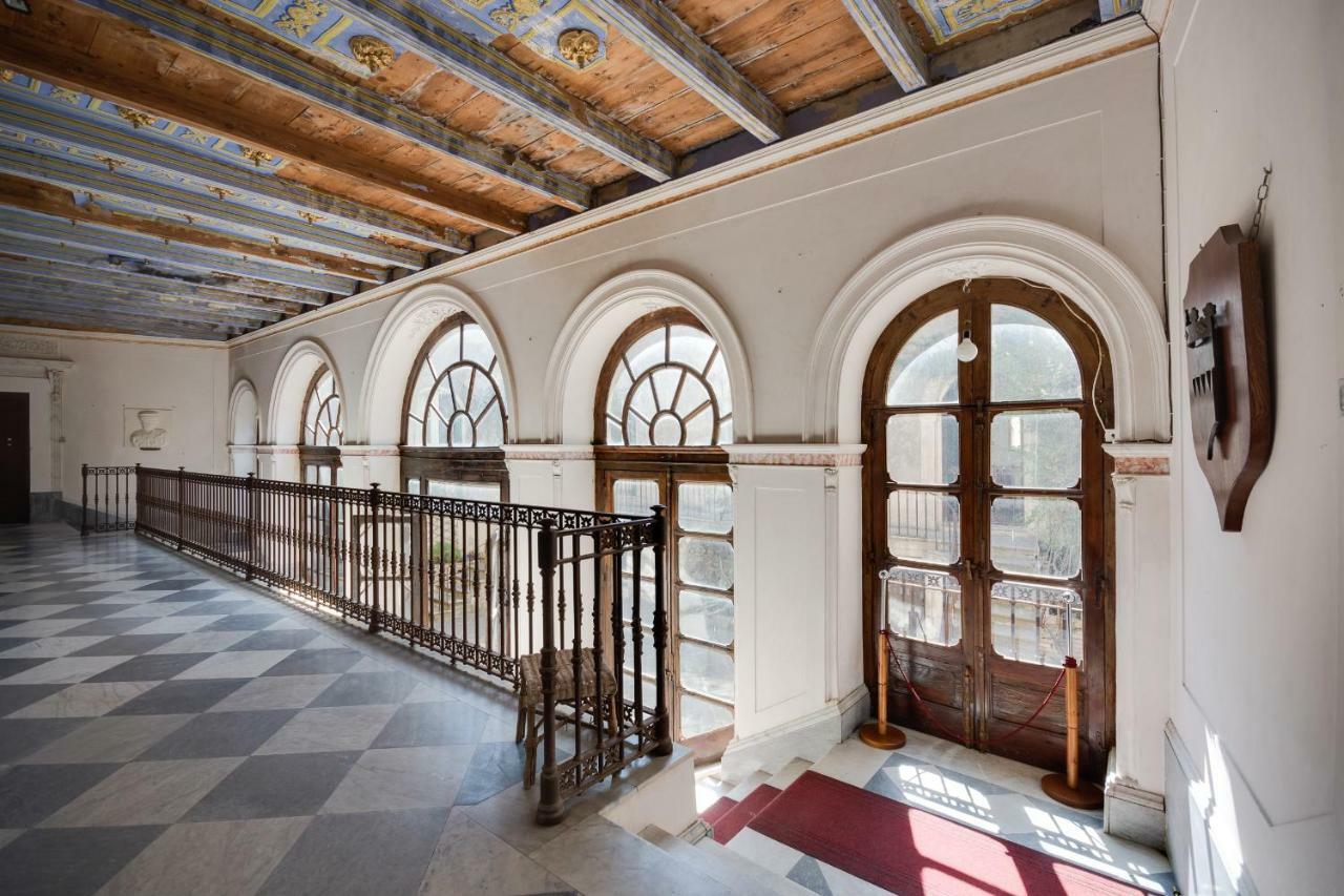 Castello Di Caccuri Suites 外观 照片