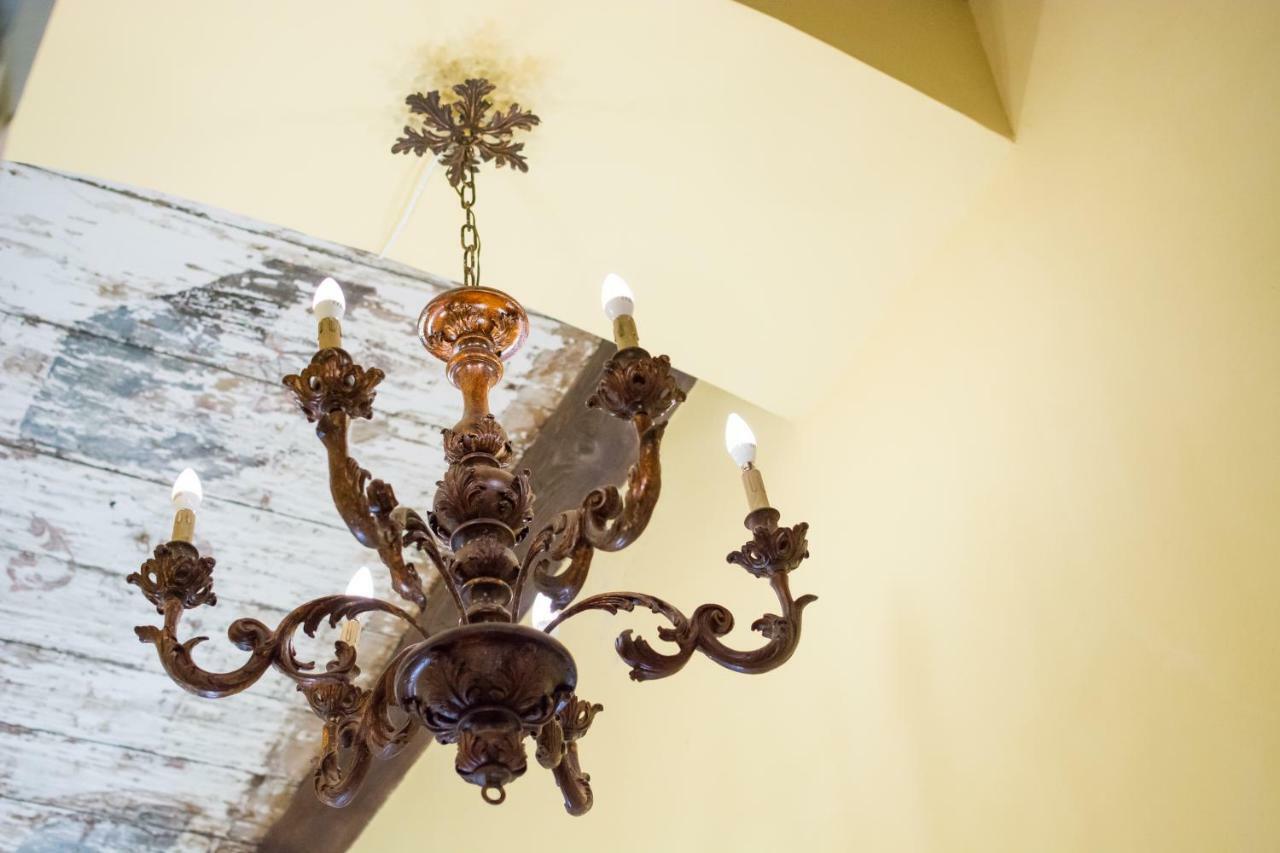 Castello Di Caccuri Suites 外观 照片